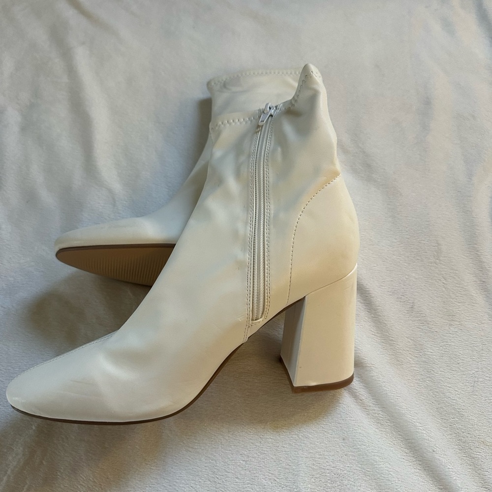 Nasty Gal - White heeled boots - NWOT - 7
